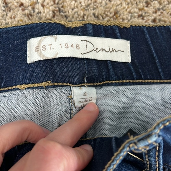 Denim skirt size 4 - Picture 3 of 6